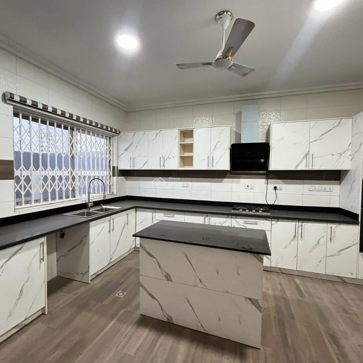 Executive Self Compound 3 Bedroom, East Legon, Accra, House for Rent