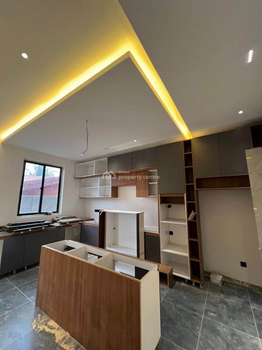 Executive 4 Bedrooms, Oyarifa, La Nkwantanang Madina Municipal, Accra, House for Sale