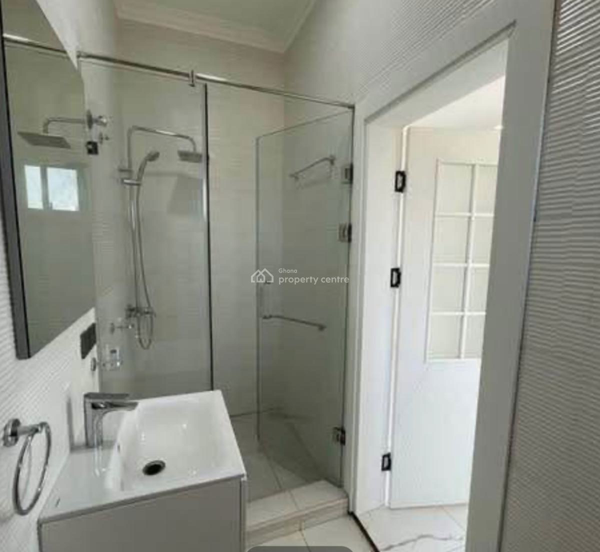 East Airport 3 Bedrooms, East Airport, East Airport, Airport Residential Area, Accra, House for Sale