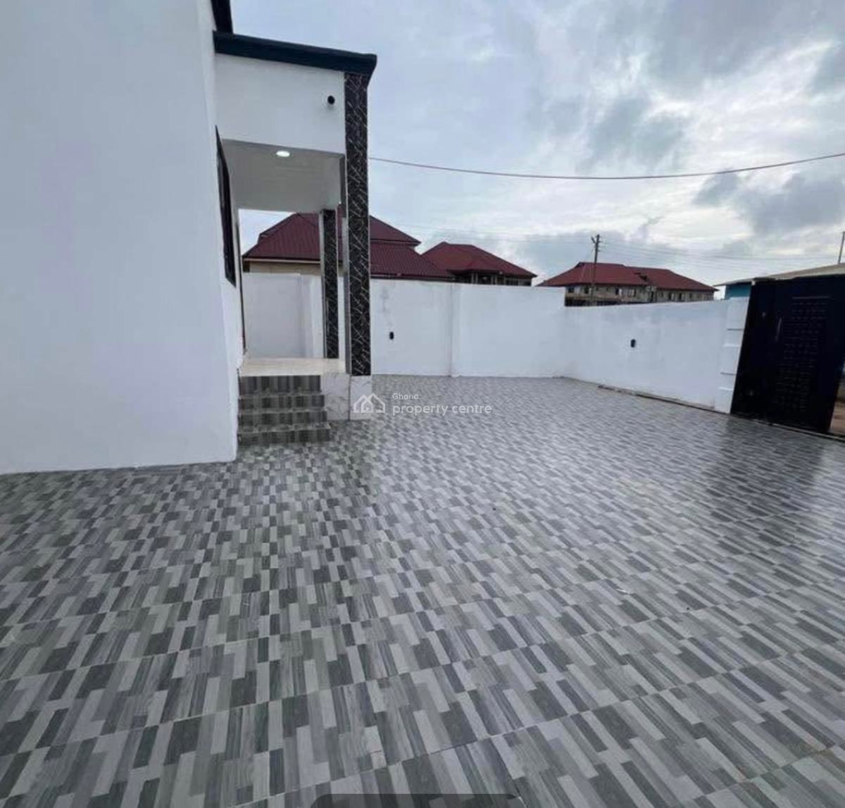 3 Bedrooms House, Adade, Kasoa, Awutu-senya East, Central Region, House for Sale