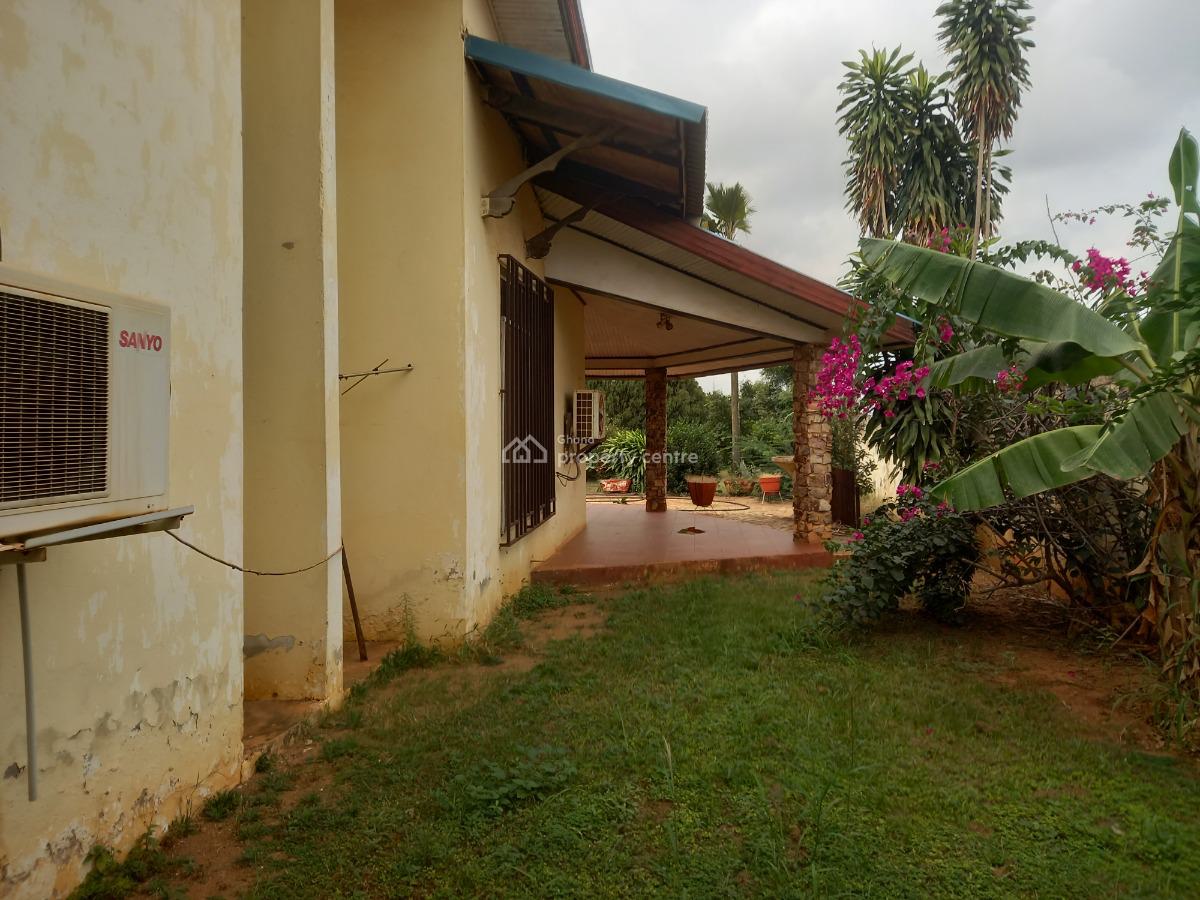 6 Bedrooms, Paraku Estate, Near Ahodwo., Kumasi Metropolitan, Ashanti, House for Sale