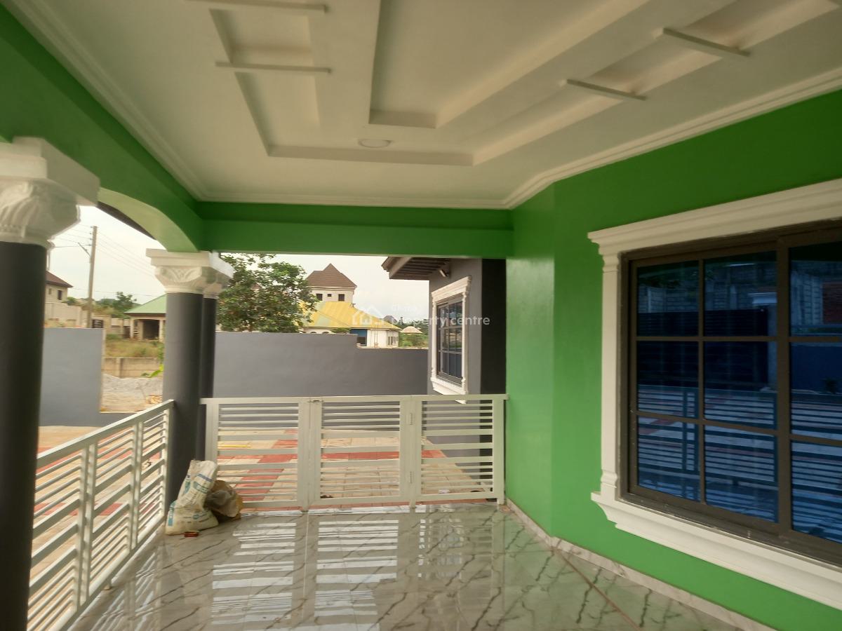 10 Bedrooms, Apromoase, on Tech Ejisu Road., Kumasi Metropolitan, Ashanti, House for Sale