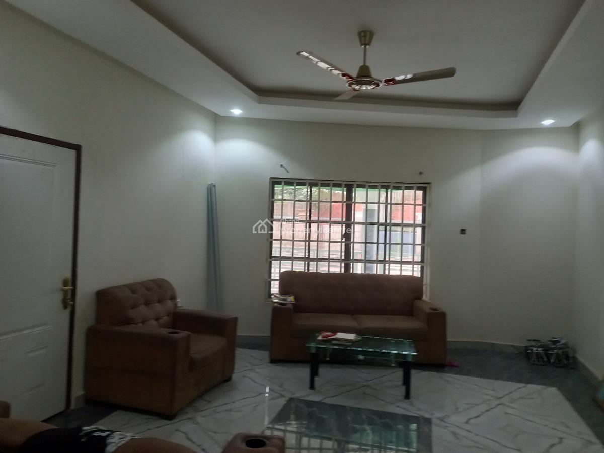 10 Bedrooms, Apromoase, on Tech Ejisu Road., Kumasi Metropolitan, Ashanti, House for Sale