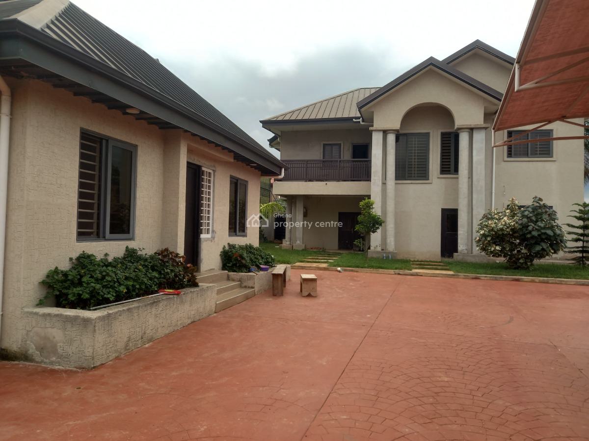 5  Bedrooms, Paraku Estate, Near Ahodwo., Kumasi Metropolitan, Ashanti, House for Sale
