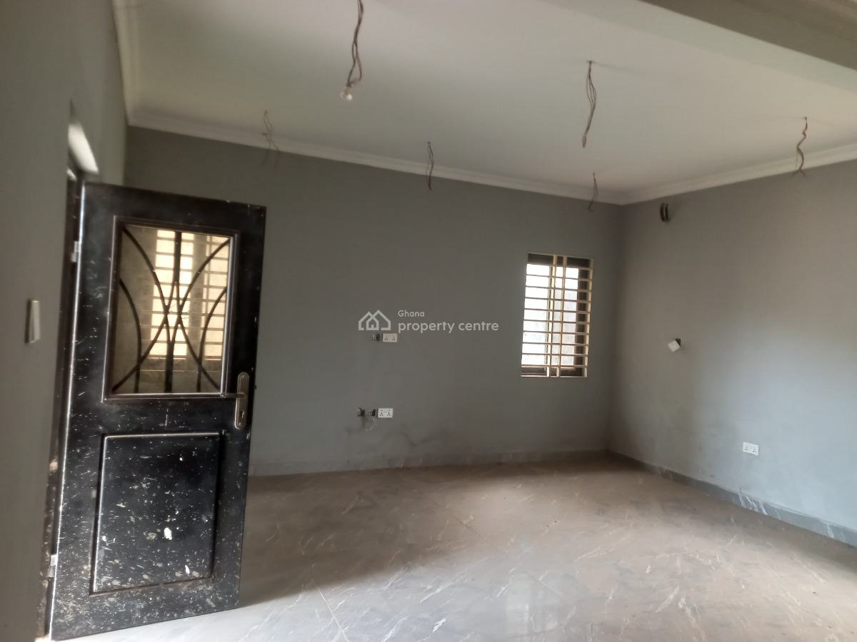 5  Bedrooms, Paraku Estate, Near Ahodwo., Kumasi Metropolitan, Ashanti, House for Sale