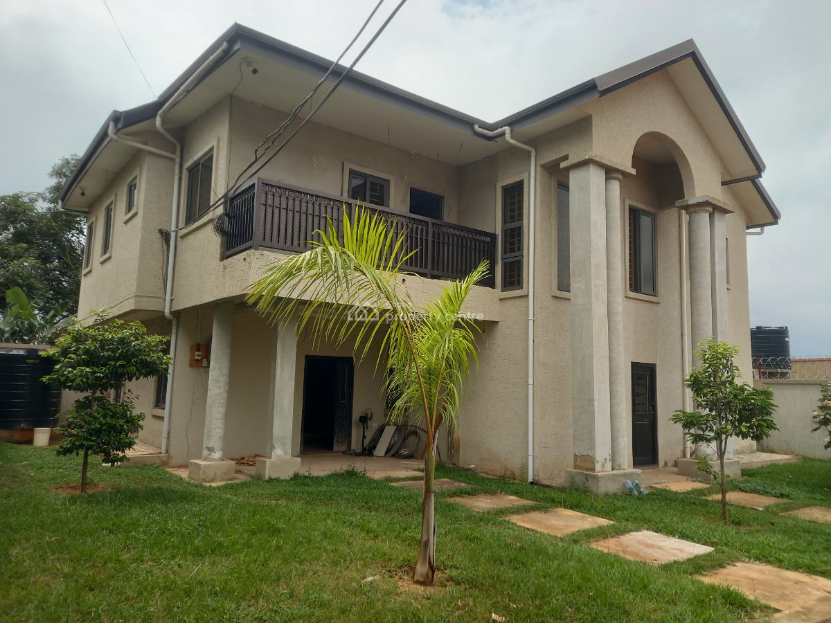5  Bedrooms, Paraku Estate, Near Ahodwo., Kumasi Metropolitan, Ashanti, House for Sale