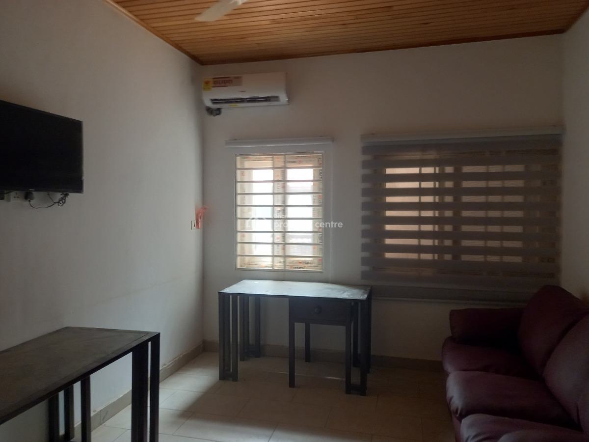 5 Bedrooms, Paraku Estate, Near Ahodwo., Kumasi Metropolitan, Ashanti, House for Sale