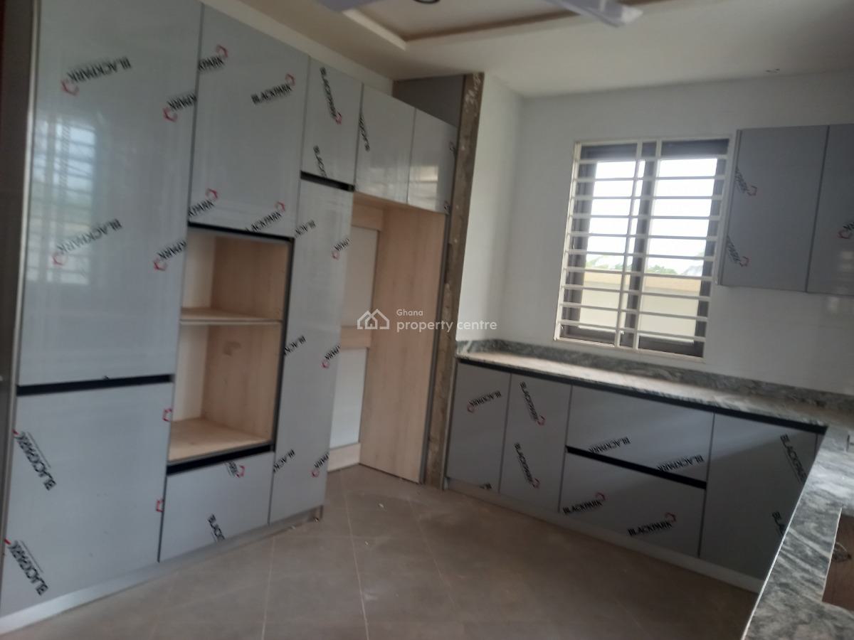 3 Bedrooms, Paraku Estate, Near Ahodwo., Kumasi Metropolitan, Ashanti, House for Sale
