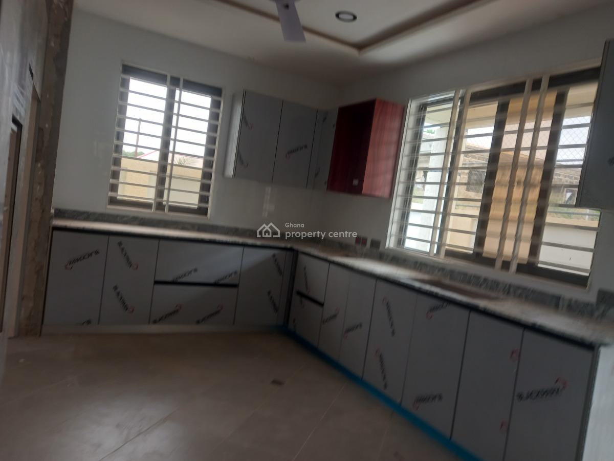 3 Bedrooms, Paraku Estate, Near Ahodwo., Kumasi Metropolitan, Ashanti, House for Sale