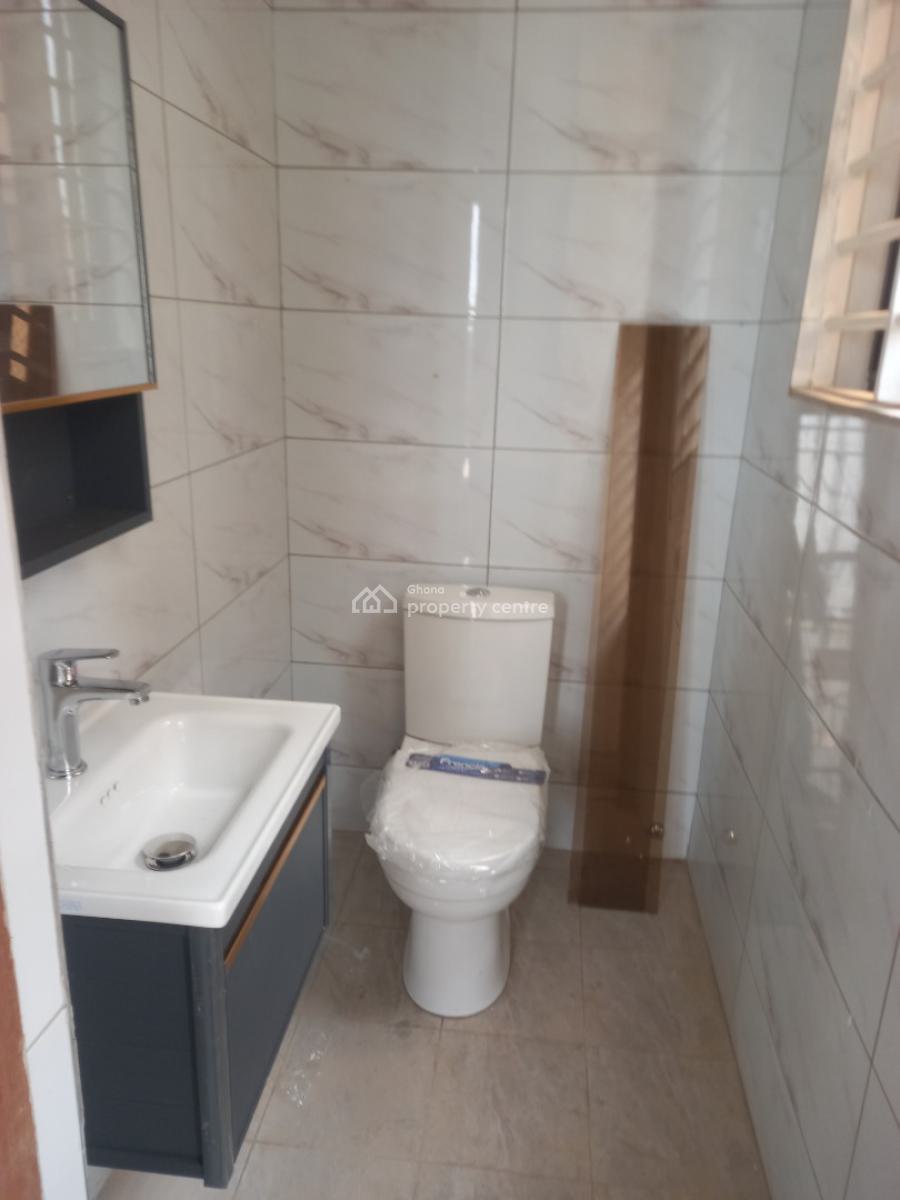3 Bedrooms, Paraku Estate, Near Ahodwo., Kumasi Metropolitan, Ashanti, House for Sale