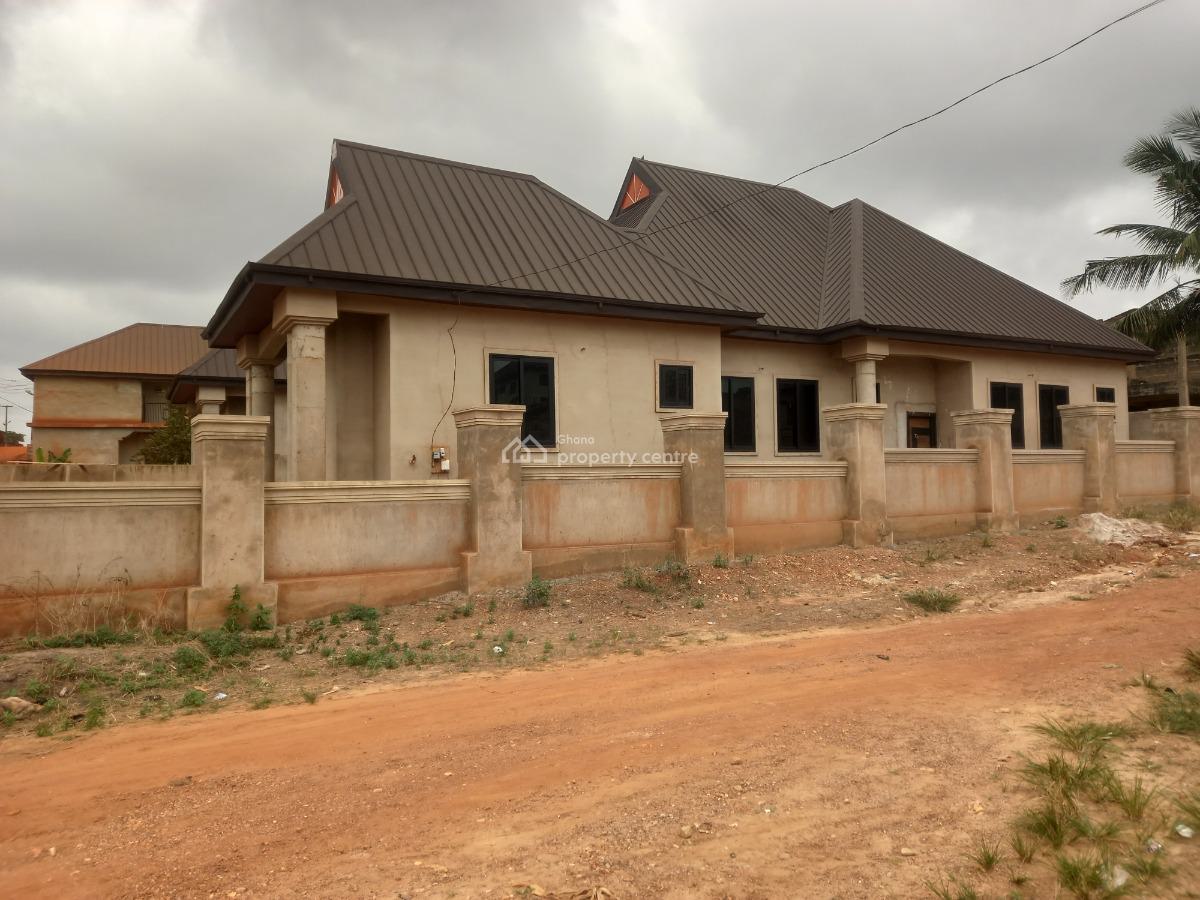 4 Bedrooms, Santasi Nkoransa., Kumasi Metropolitan, Ashanti, House for Sale