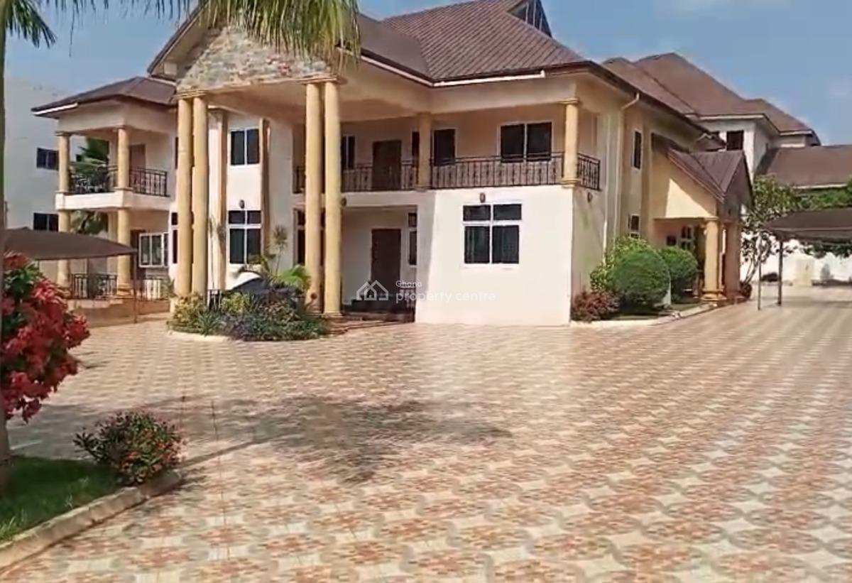 5 Bedrooms, Paraku Estate/ Atasomaso., Kumasi Metropolitan, Ashanti, House for Sale