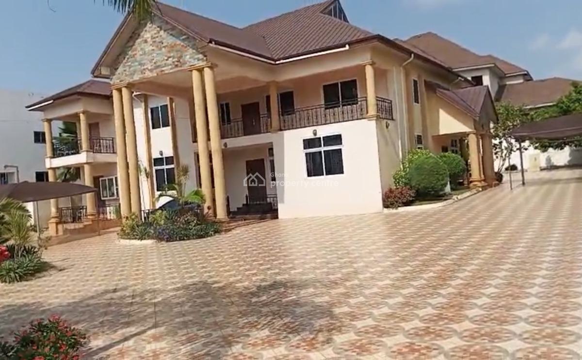 5 Bedrooms, Paraku Estate/ Atasomaso., Kumasi Metropolitan, Ashanti, House for Sale