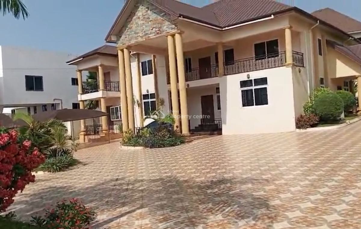5 Bedrooms, Paraku Estate/ Atasomaso., Kumasi Metropolitan, Ashanti, House for Sale