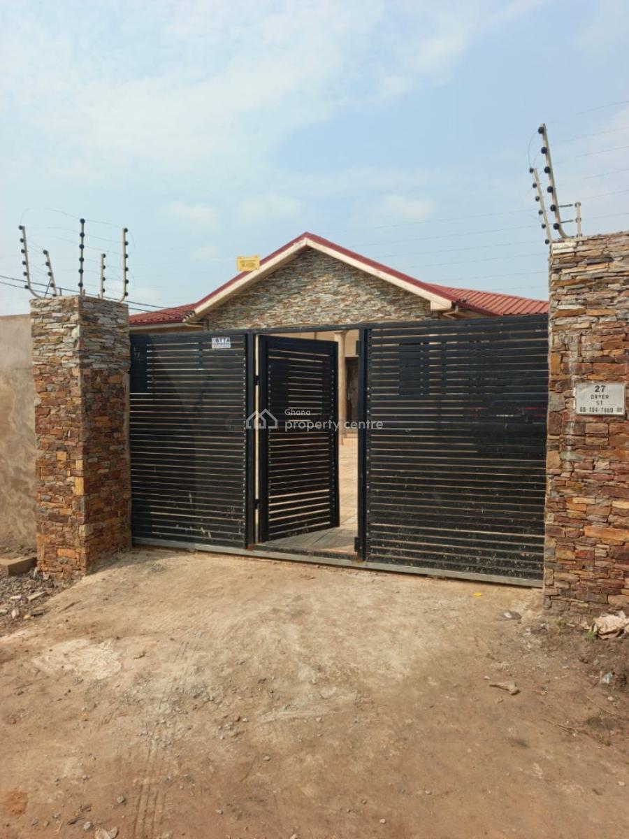 4 Bedrooms at Adenta, Home Love School, Adenta Municipal, Accra, House for Rent