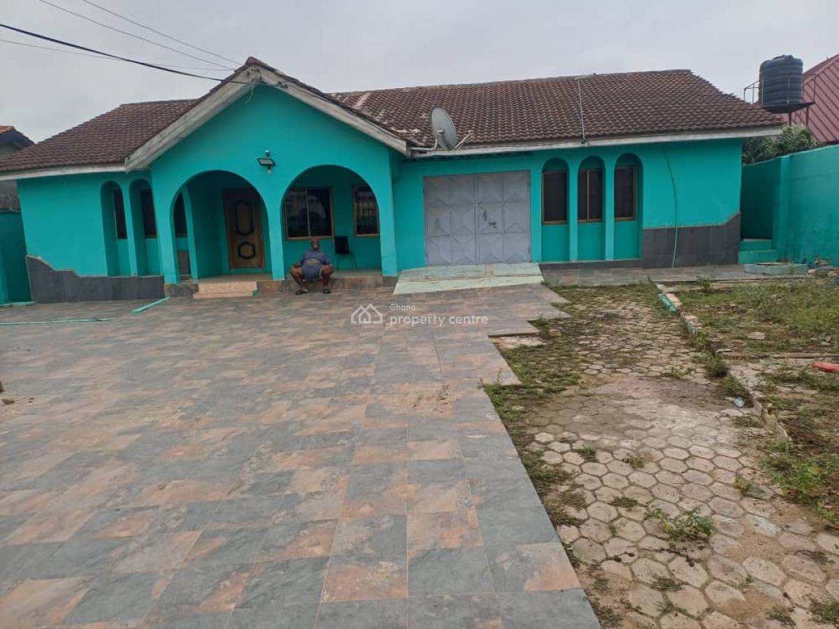 4 Bedrooms at Dome K Boat, K Boat, Dome, Ga East Municipal, Accra, Detached Bungalow for Sale