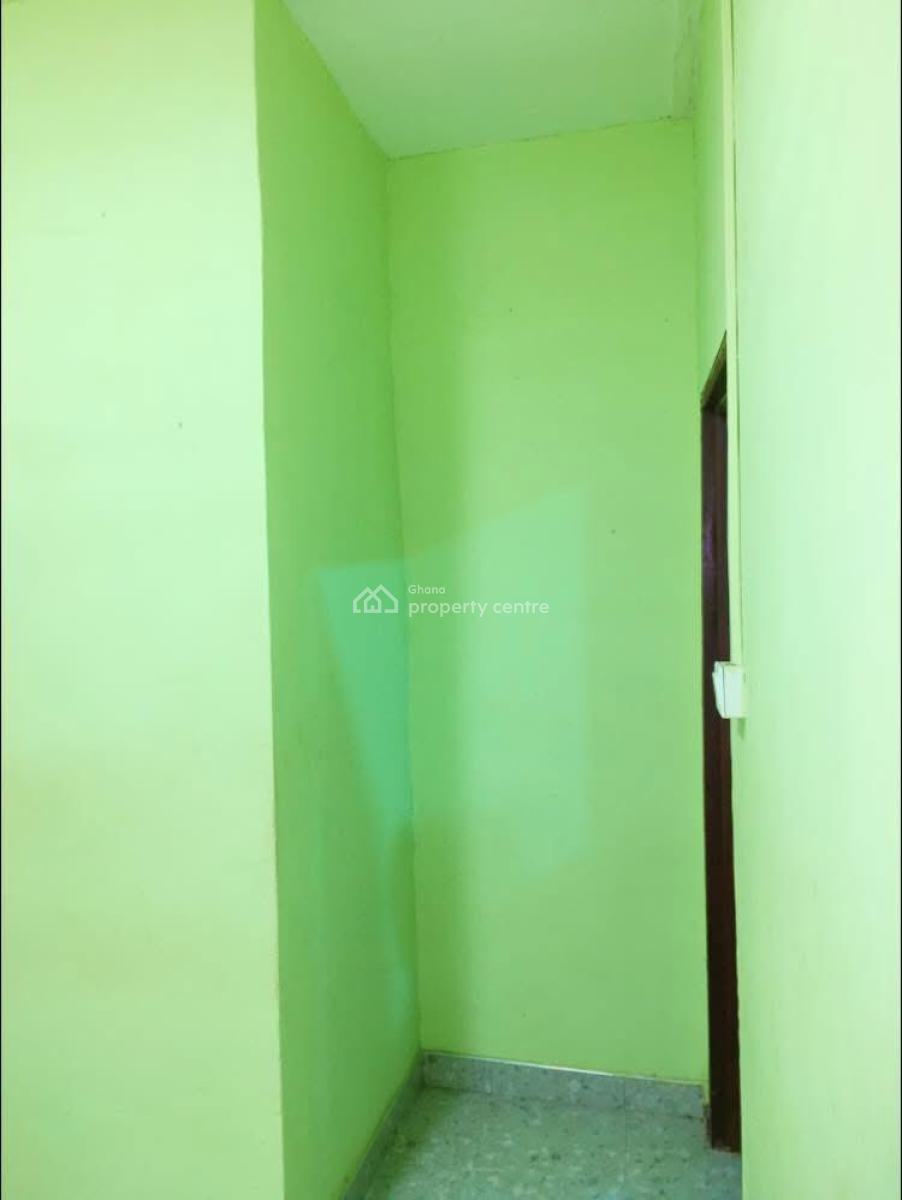 Nice Single Room Self Contained Apartment, Ako-adjei, Osu, Accra, Single Room Self Contained for Rent