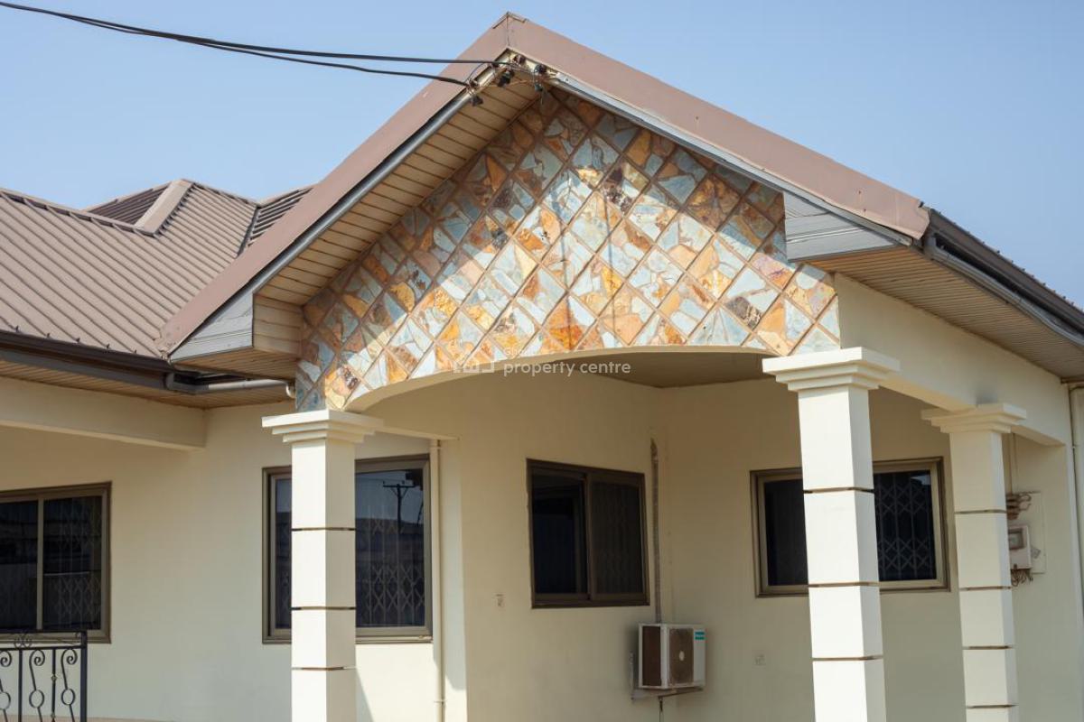 4 Bedrooms Complete, Behind Furniture City, Community 25, Tema, Accra, Townhouse for Sale