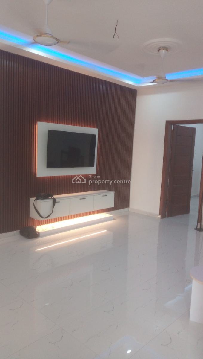 Fresh Sleek New 2 Bedroom Apartment, Close to Papaye, Osu, Accra, Apartment for Rent