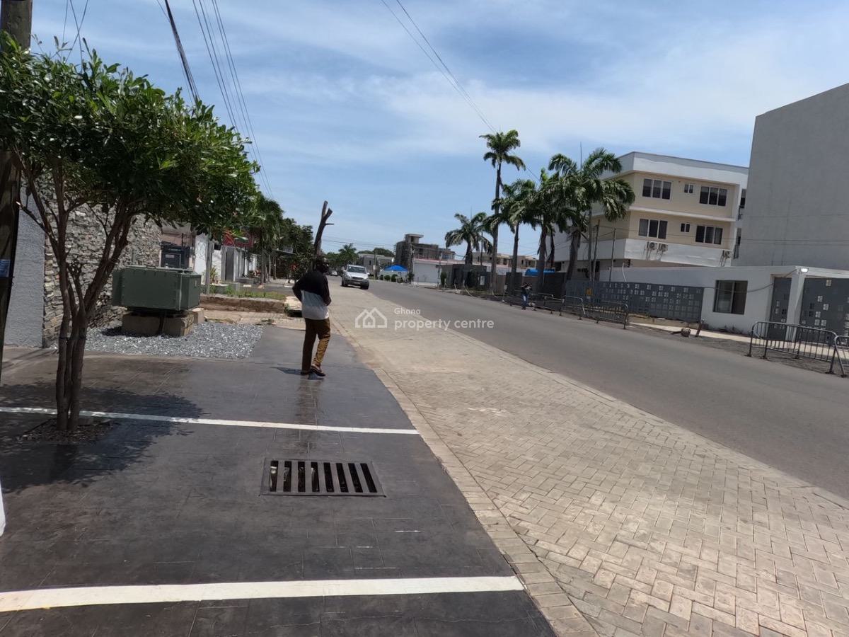 4 Bedrooms at Airport Residential Area, Dstv Office Area, Airport Residential Area, Accra, Detached Duplex for Sale