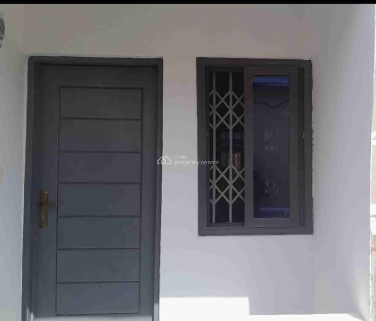 Single Room Self Contained, Nungua C5 Junction 5 Minutes Walk, Accra Metropolitan, Accra, Single Room Self Contained for Rent