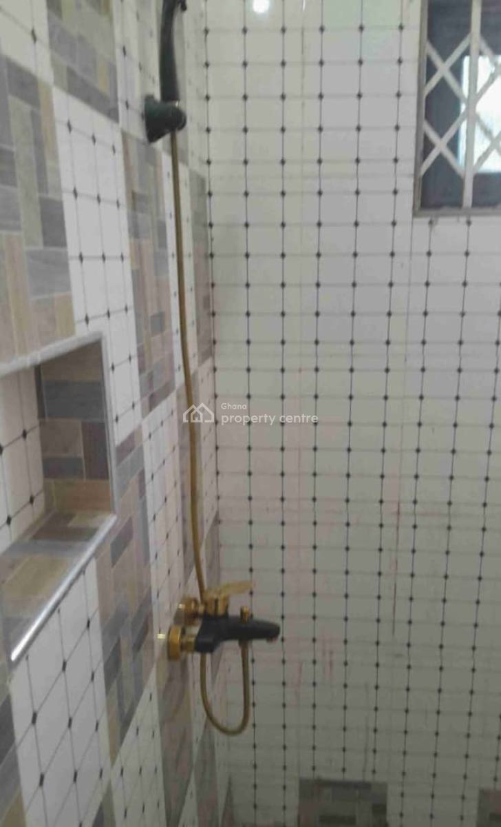 Single Room Self Contained, Nungua C5 Junction 5 Minutes Walk, Accra Metropolitan, Accra, Single Room Self Contained for Rent