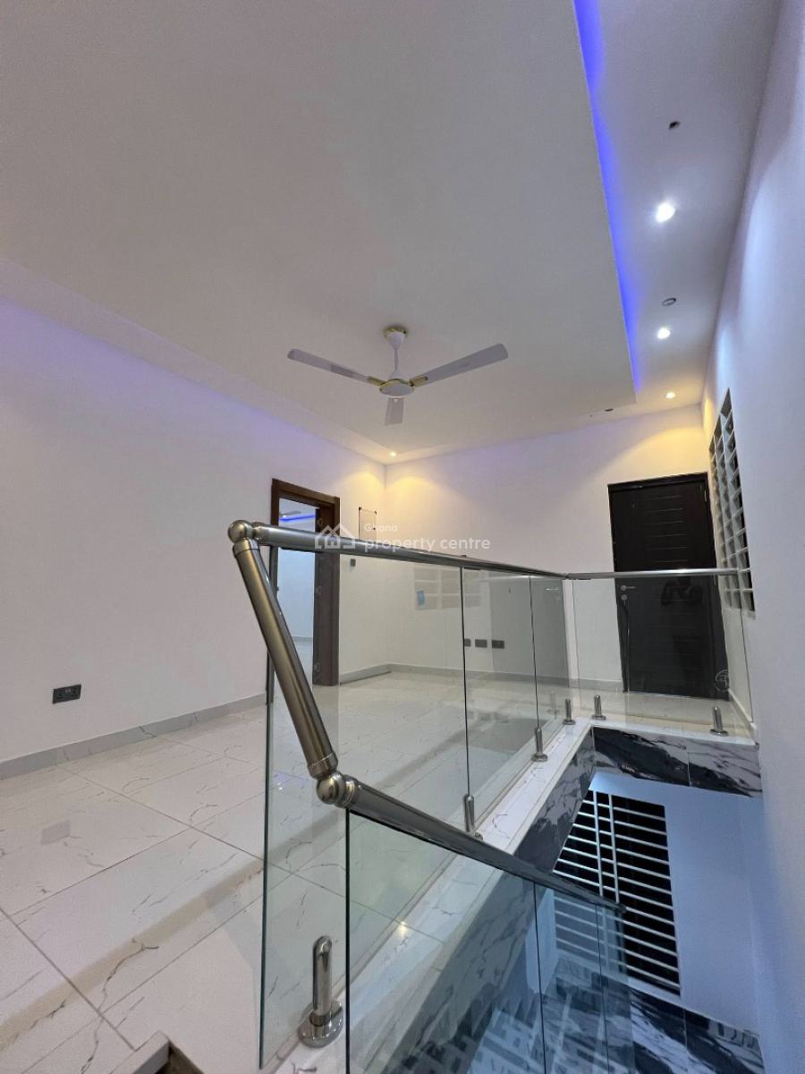Executive 3 Bedrooms, Ashaley Botwe, Adenta Municipal, Accra, Townhouse for Rent