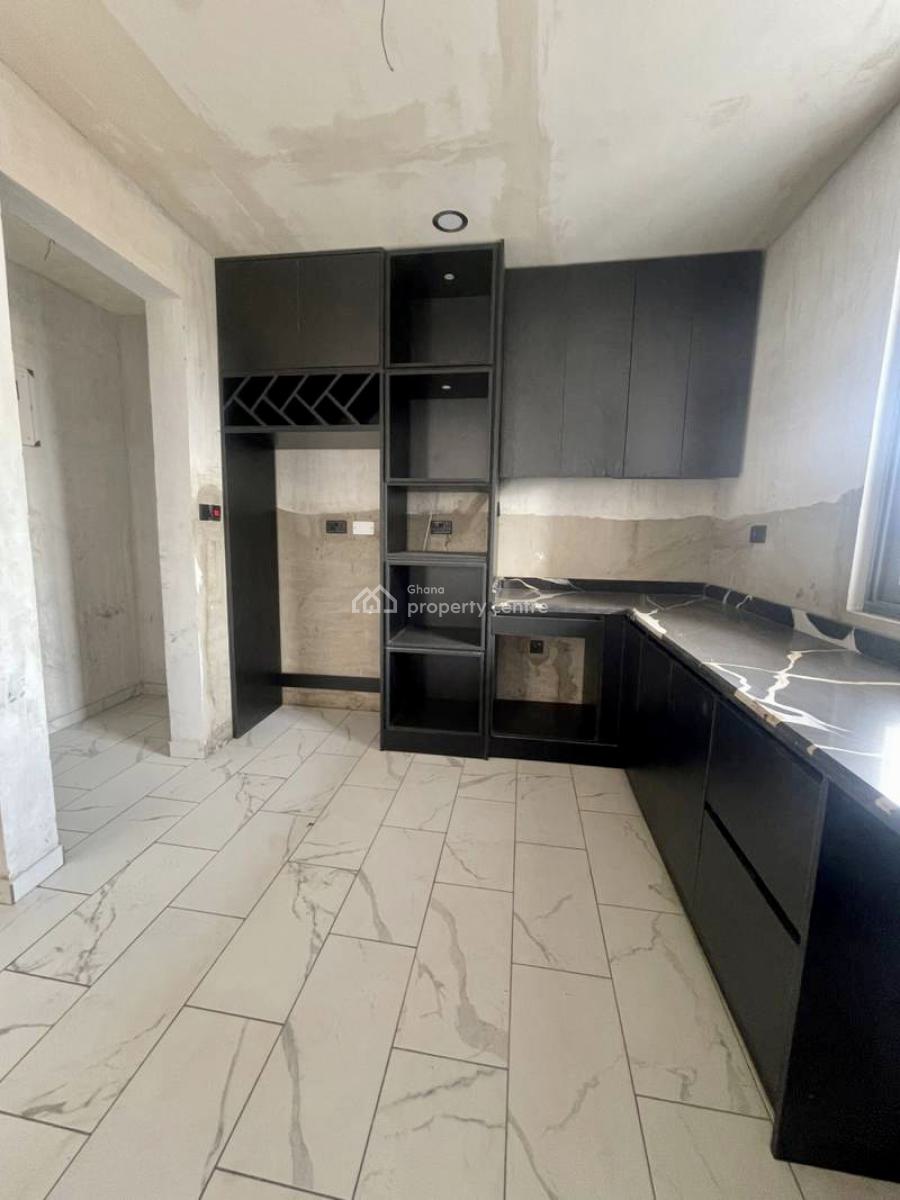 4 Bedroom Townhouse in a Gated Community, Abelemkpe, Accra, Detached Duplex for Sale