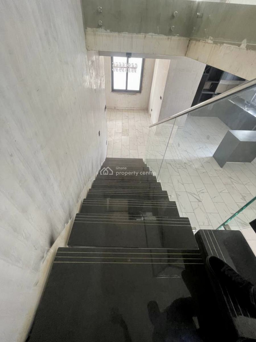 4 Bedroom Townhouse in a Gated Community, Abelemkpe, Accra, Detached Duplex for Sale
