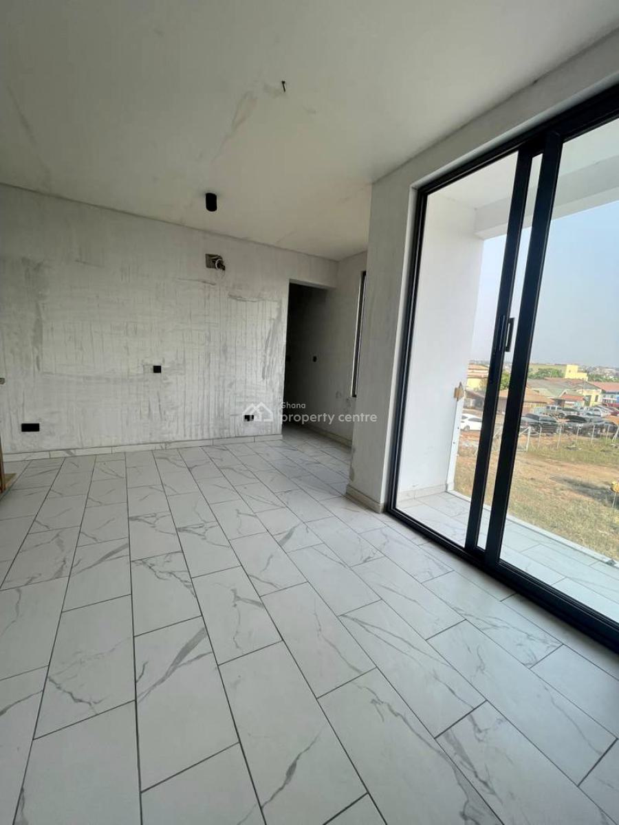 4 Bedroom Townhouse in a Gated Community, Abelemkpe, Accra, Detached Duplex for Sale