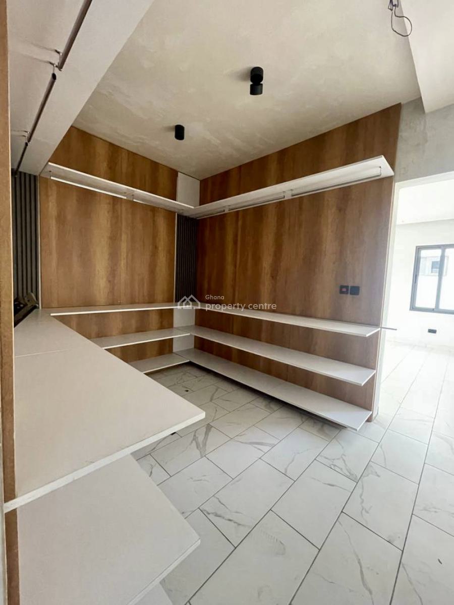4 Bedroom Townhouse in a Gated Community, Abelemkpe, Accra, Detached Duplex for Sale