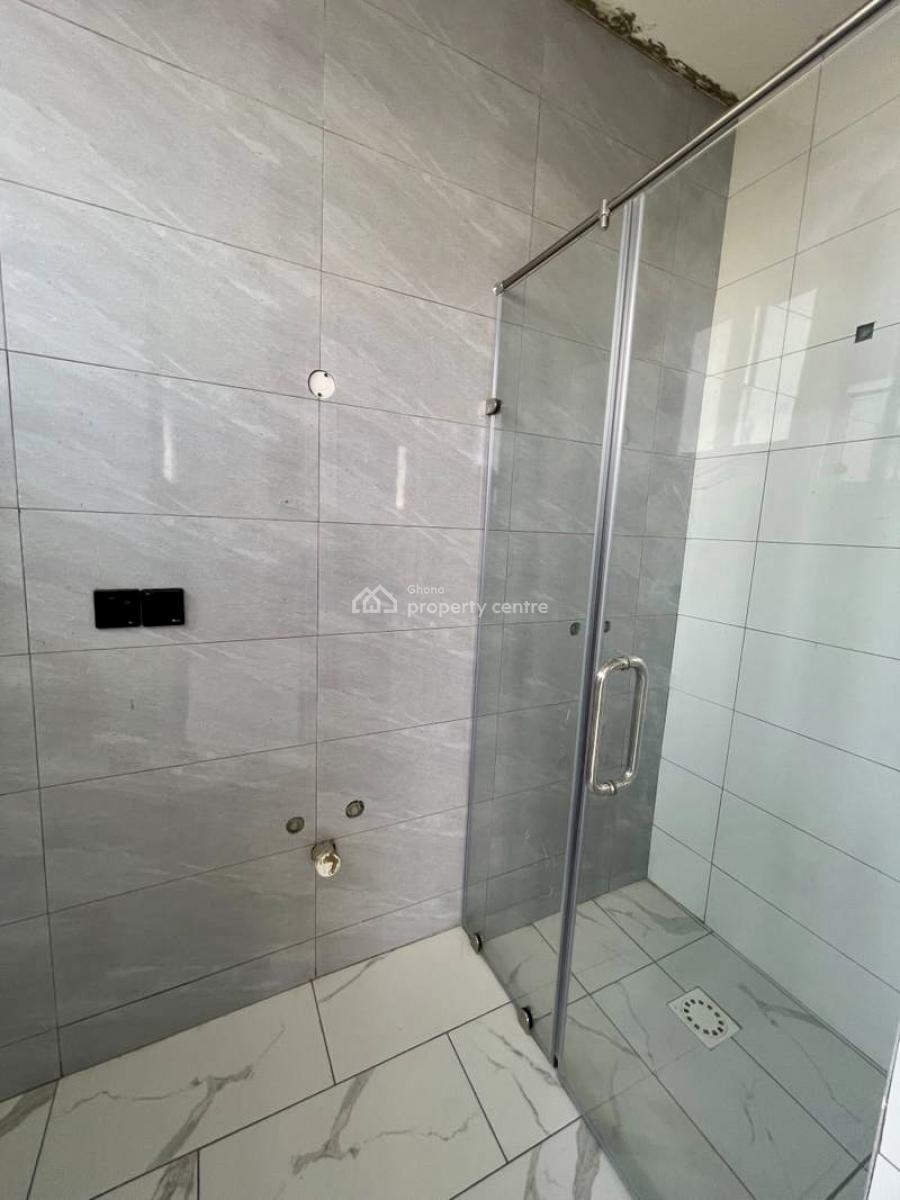 4 Bedroom Townhouse in a Gated Community, Abelemkpe, Accra, Detached Duplex for Sale