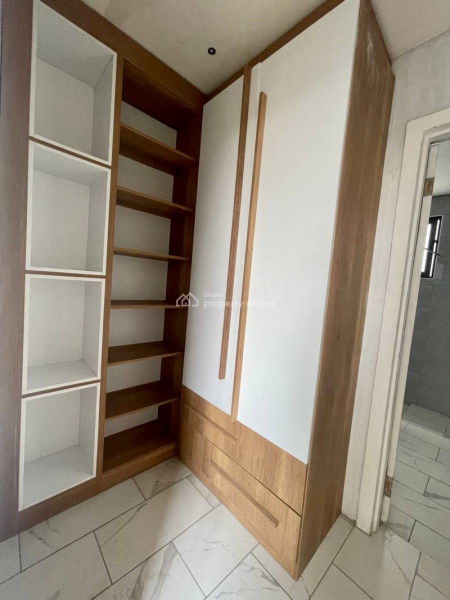 4 Bedroom Townhouse in a Gated Community, Abelemkpe, Accra, Detached Duplex for Sale
