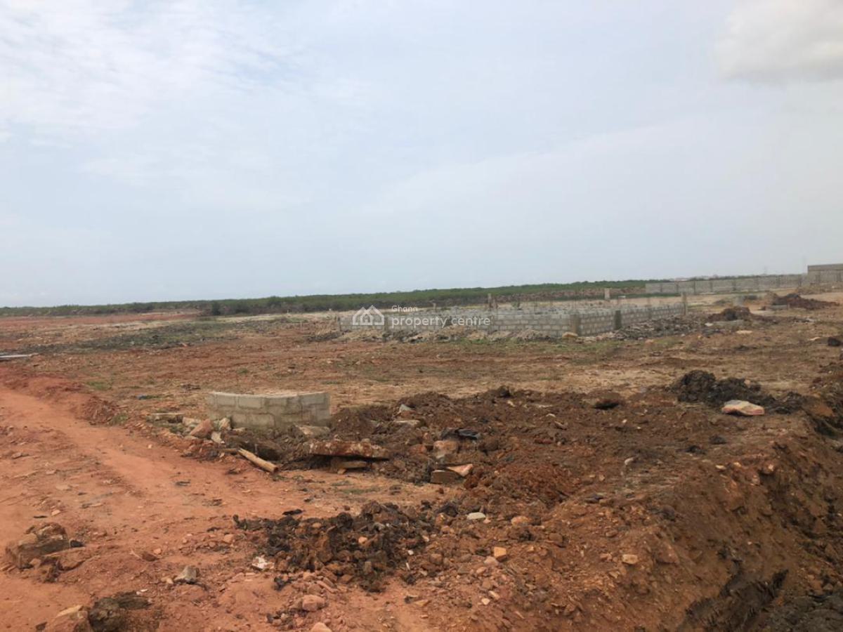 Dont Miss Out -- Big Plot in Community 25, Fully Registered, Community 25 Mall, Community 25, Tema, Accra, Mixed-use Land for Sale