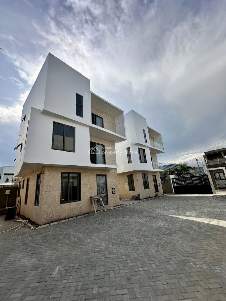 3 Bedroom Townhouse in a Gated Community, Mahama Road, East Airport, Airport Residential Area, Accra, Townhouse for Sale