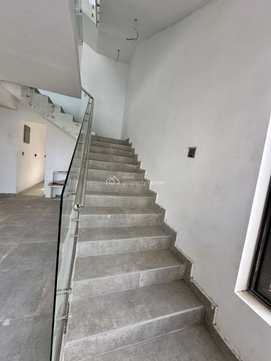 3 Bedroom Townhouse in a Gated Community, Mahama Road, East Airport, Airport Residential Area, Accra, Townhouse for Sale
