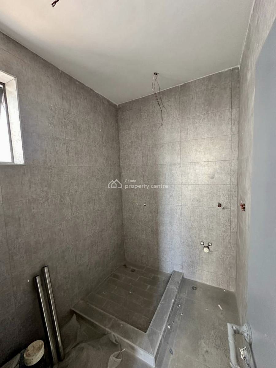 3 Bedroom Townhouse in a Gated Community, Mahama Road, East Airport, Airport Residential Area, Accra, Townhouse for Sale