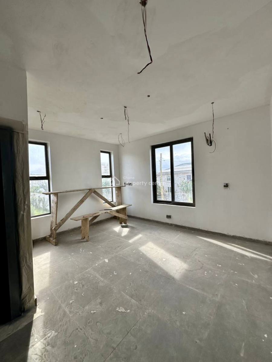 3 Bedroom Townhouse in a Gated Community, Mahama Road, East Airport, Airport Residential Area, Accra, Townhouse for Sale
