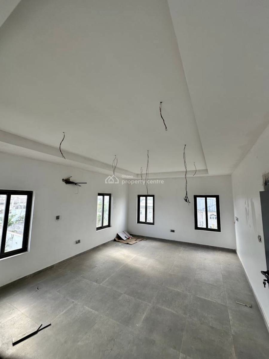 3 Bedroom Townhouse in a Gated Community, Mahama Road, East Airport, Airport Residential Area, Accra, Townhouse for Sale