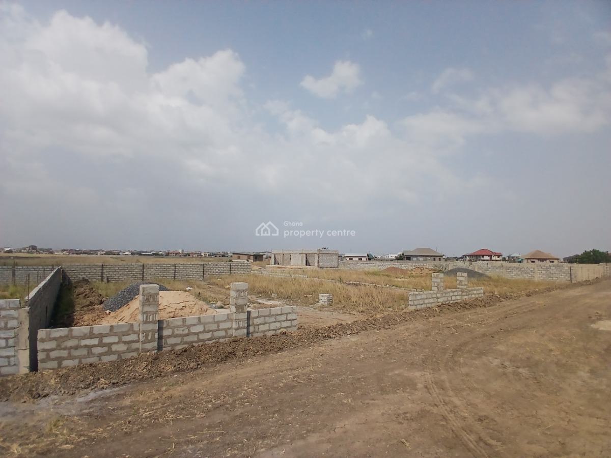 Well-located Plot in Tema Community 25, Adom Estate Road, Community 25, Tema, Accra, Mixed-use Land for Sale