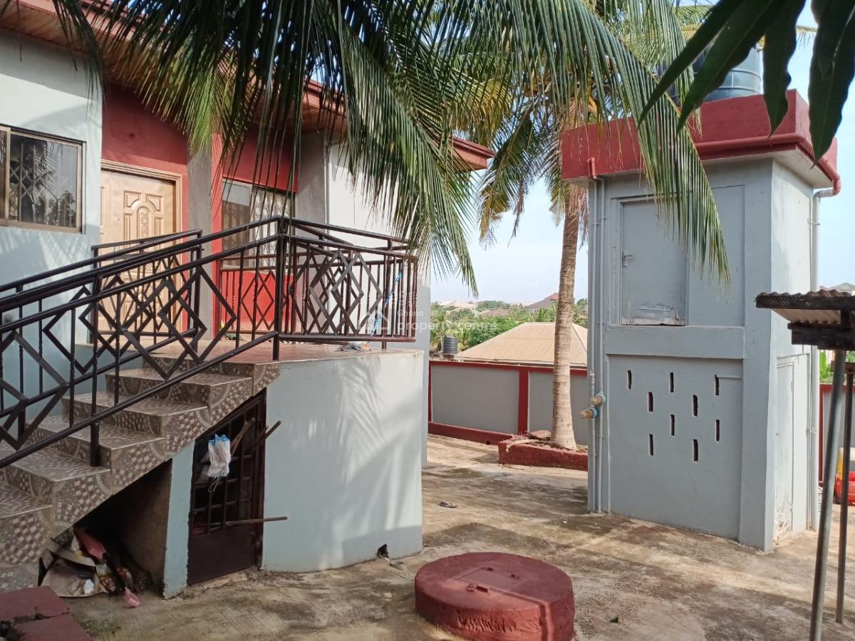 5 Bedrooms ( on 2 Plots), Brofoyedru Adumasa ( Santasi Road)., Kumasi Metropolitan, Ashanti, House for Sale