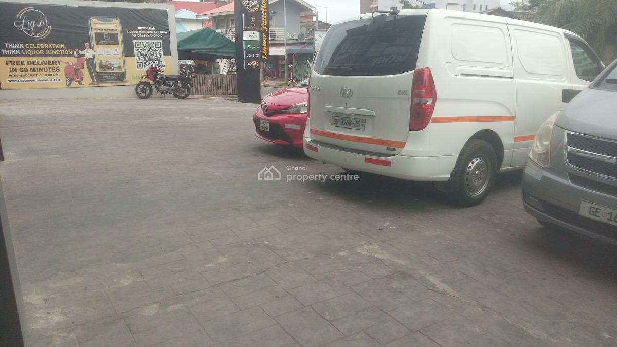 Commercial Property in a Very Prime Busy Location, Walking Distance From Koala, Osu, Accra, Commercial Property for Rent