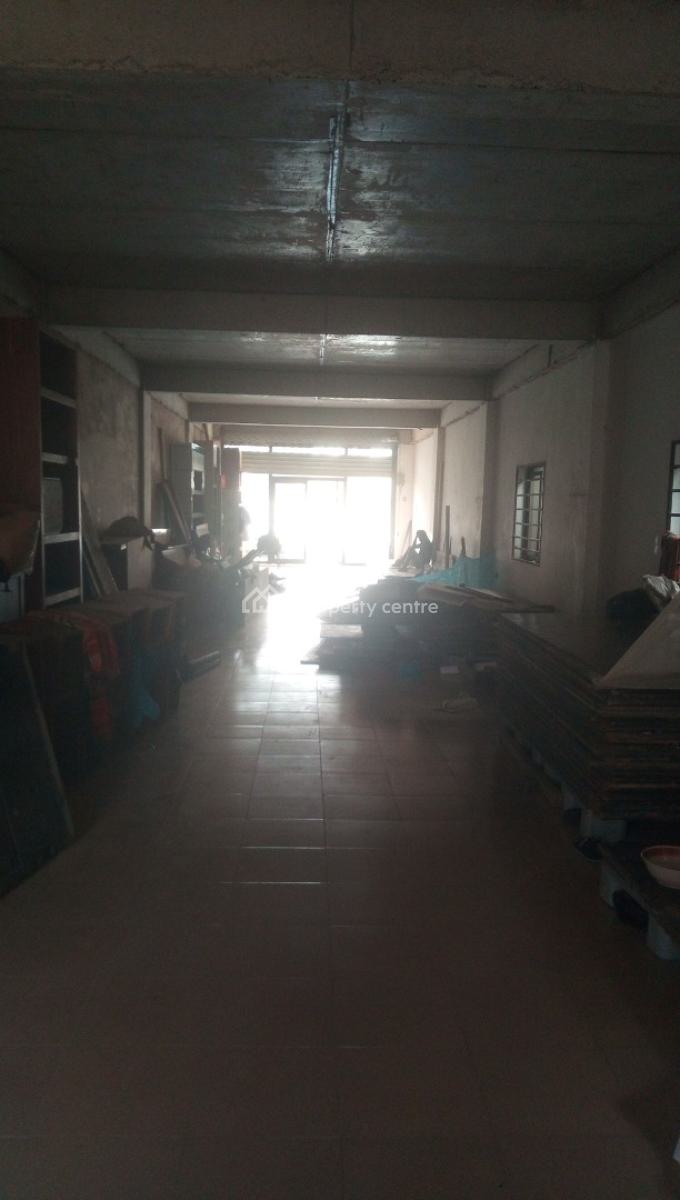 Commercial Property in a Very Prime Busy Location, Walking Distance From Koala, Osu, Accra, Commercial Property for Rent