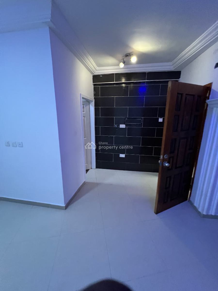 Executive Chamber and Hall Self Contain, Racecourse, Lapaz, Accra, Apartment for Rent