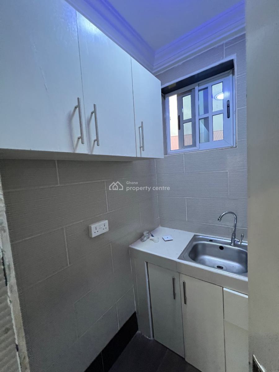 Executive Chamber and Hall Self Contain, Racecourse, Lapaz, Accra, Apartment for Rent