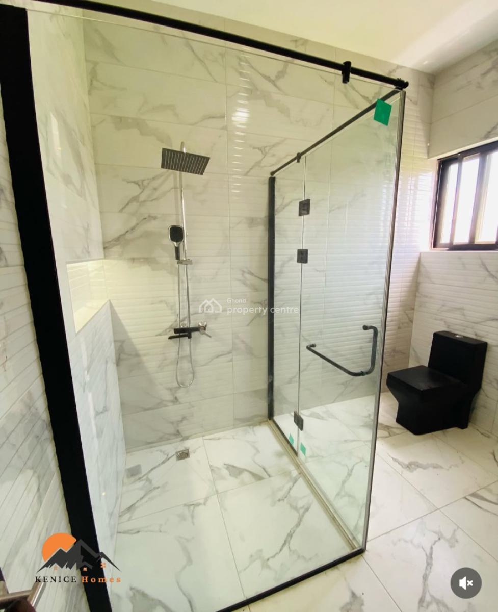 Stunning 4 Bedroom House with 1 Boys Quarters, Sakumono, Tema, Accra, House for Sale
