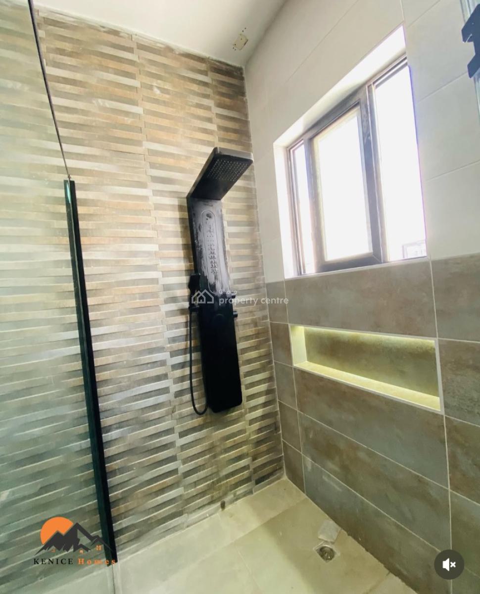 Stunning 4 Bedroom House with 1 Boys Quarters, Sakumono, Tema, Accra, House for Sale