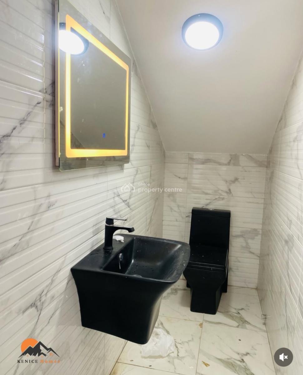 Stunning 4 Bedroom House with 1 Boys Quarters, Sakumono, Tema, Accra, House for Sale