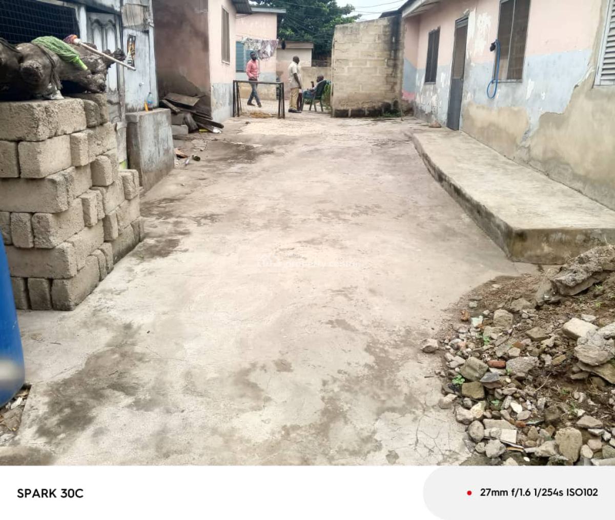 Almost 1 & Half Plots with Old Building @ Darkuman, Accra, Trotro Station Area, Darkuman, Accra, Land for Sale