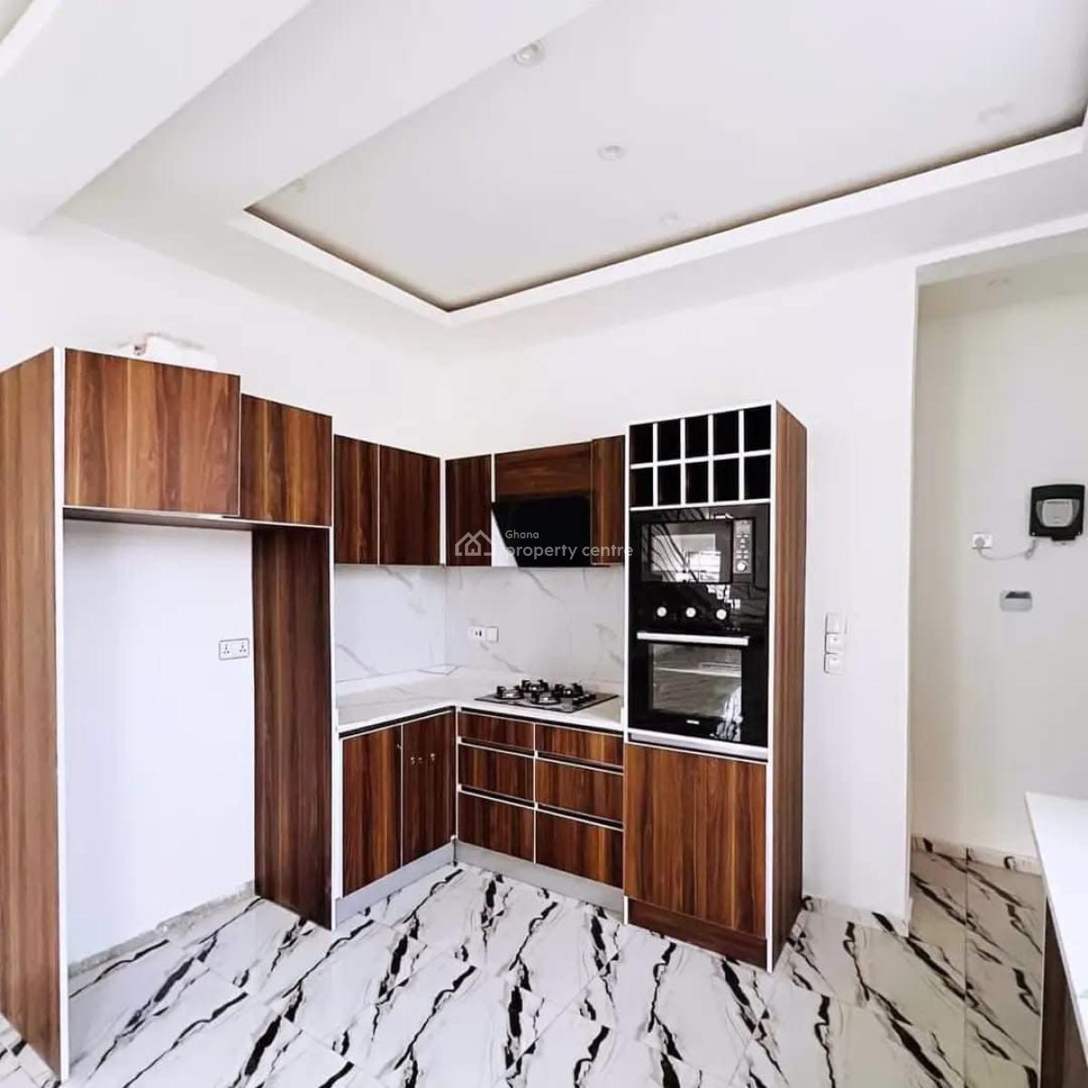 Executive Newly Built 4 Bedrooms, Ogbojo, Adenta Municipal, Accra, House for Sale